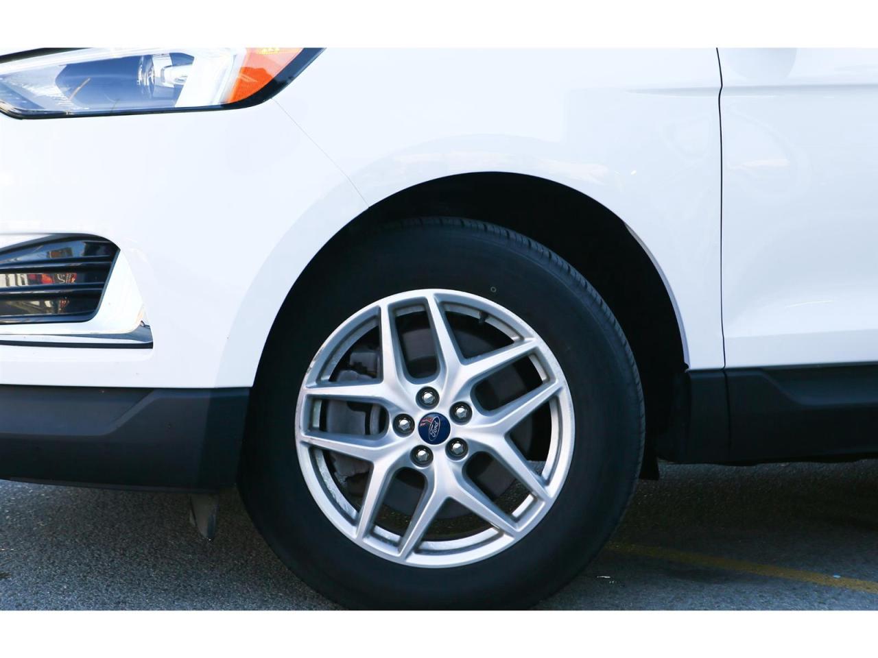 2022 Ford Edge SEL - AWD - Navigation - Leather Seats - Apple Car Play - Dual Zone Climate - Adaptive Cruise Photo