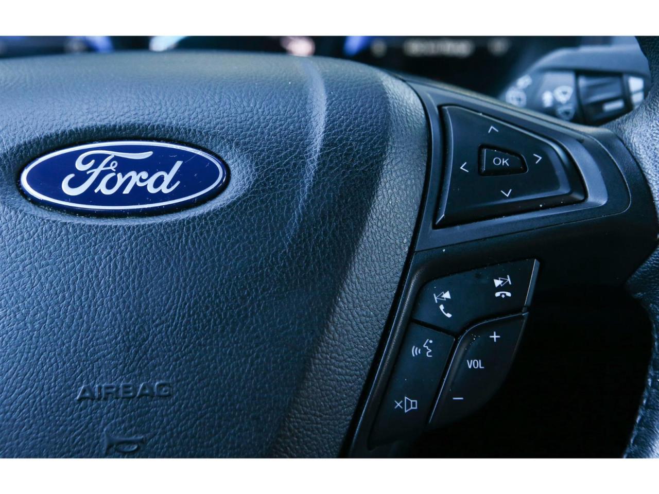 2022 Ford Edge SEL - AWD - Navigation - Leather Seats - Apple Car Play - Dual Zone Climate - Adaptive Cruise Photo