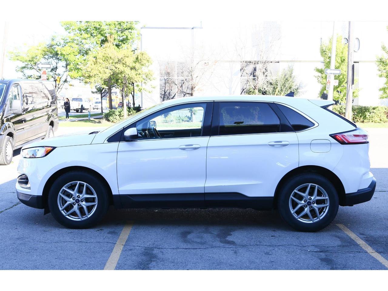 2022 Ford Edge SEL - AWD - Navigation - Leather Seats - Apple Car Play - Dual Zone Climate - Adaptive Cruise Photo