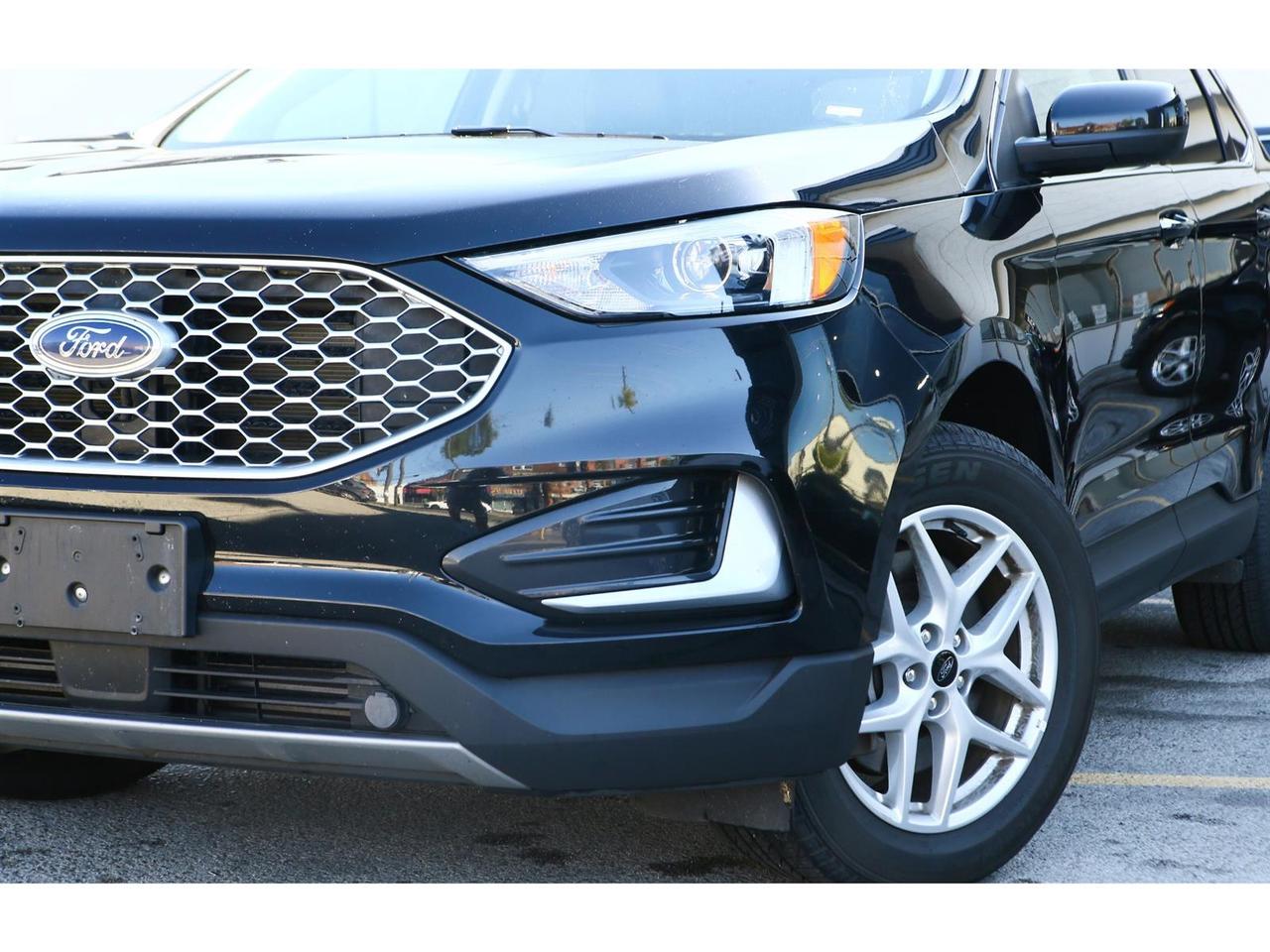 2023 Ford Edge SEL - AWD - Navigation - Leather Seats - Apple Car Play - Dual Zone Climate - Adaptive Cruise Photo