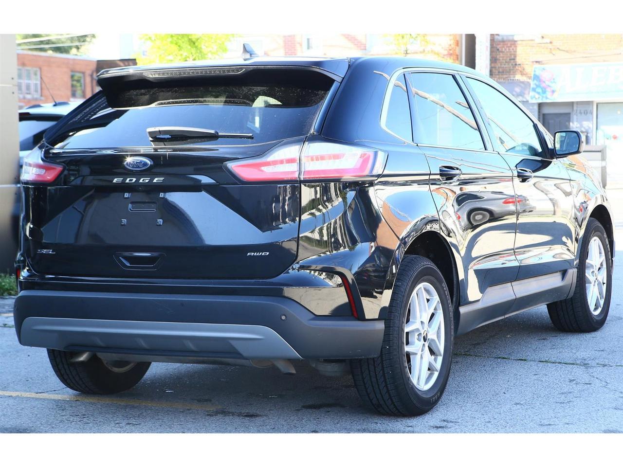 2023 Ford Edge SEL - AWD - Navigation - Leather Seats - Apple Car Play - Dual Zone Climate - Adaptive Cruise Photo