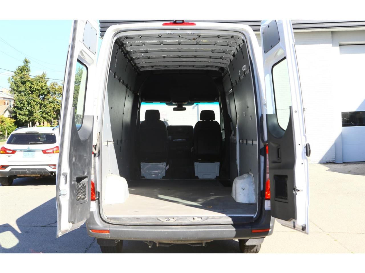 2022 Mercedes-Benz Sprinter 2500 170-in. WB High Roof Photo