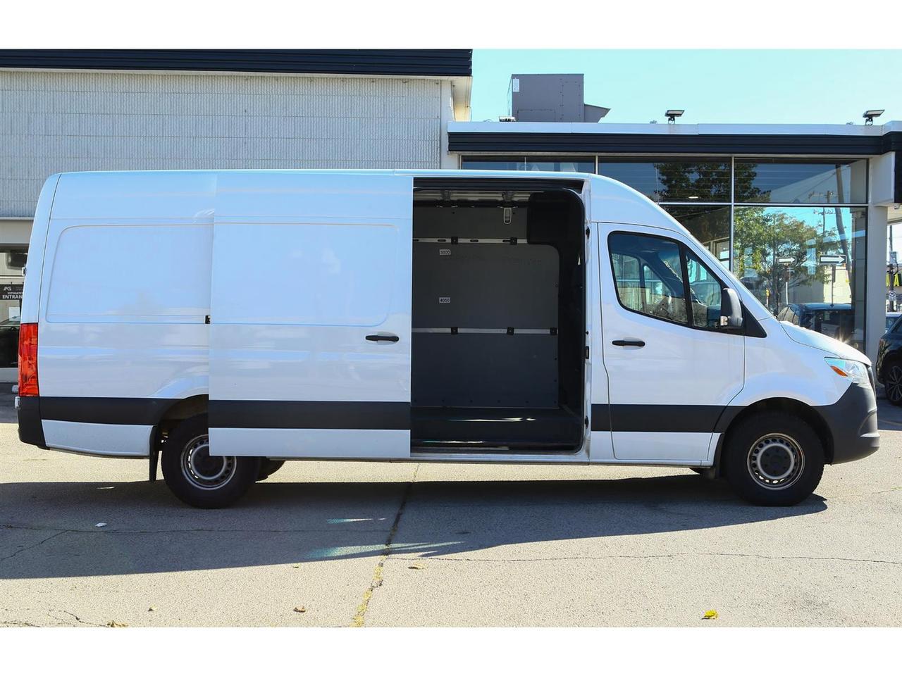 2022 Mercedes-Benz Sprinter 2500 170-in. WB High Roof Photo