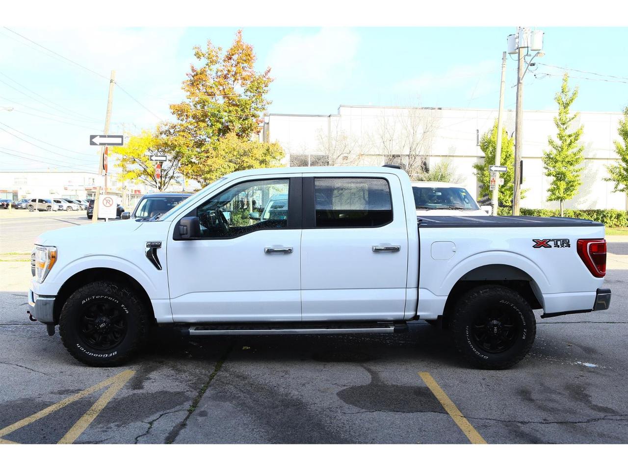 2023 Ford F-150 XLT SuperCrew 6.5-ft. 4WD Photo3