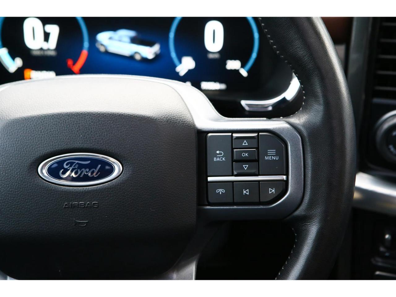 2023 Ford F-150 Lariat | SuperCrew | Pano Roof | Navigation | TOW Pkg Photo