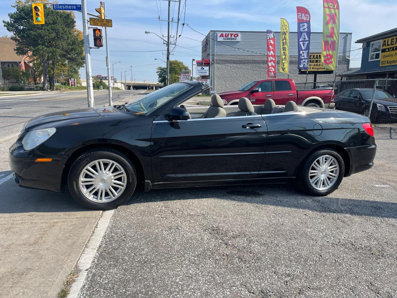 2008 Chrysler Sebring CONVERTIBLE Touring Photo2