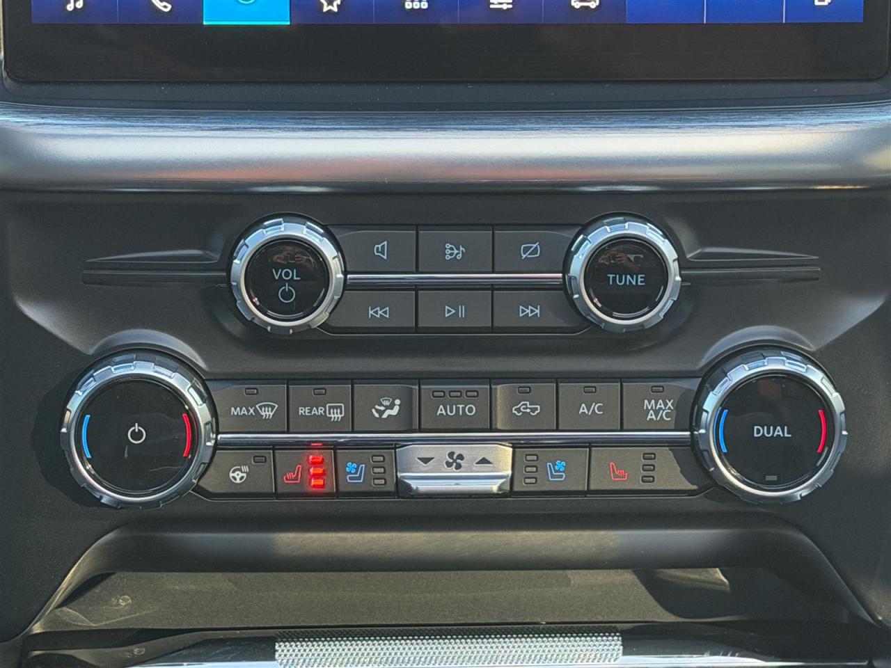 2023 Ford F-150 Lariat SuperCrew 4X4 Panoramic Roof | 20 inch Whls |12 inch Screen Lariat Sport Pkg | Full Leather Seats Photo