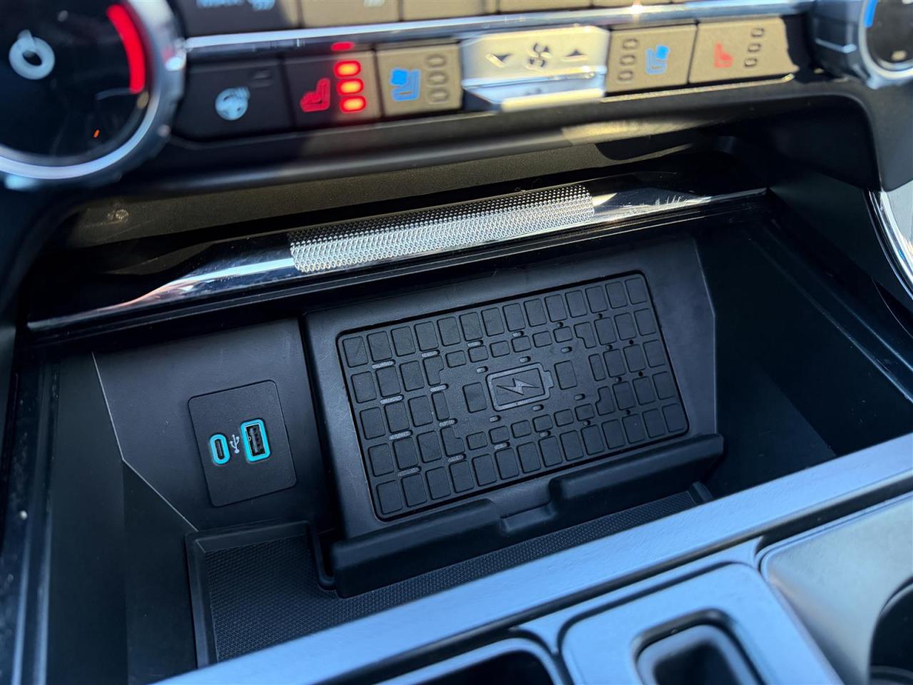 2023 Ford F-150 Lariat SuperCrew 4X4 Panoramic Roof | 20 inch Whls |12 inch Screen Lariat Sport Pkg | Full Leather Seats Photo