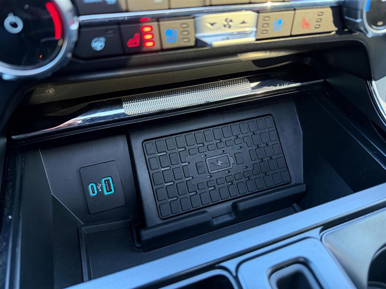 2023 Ford F-150 Lariat SuperCrew 4X4 Panoramic Roof | 20 inch Whls |12 inch Screen Lariat Sport Pkg | Full Leather Seats Photo