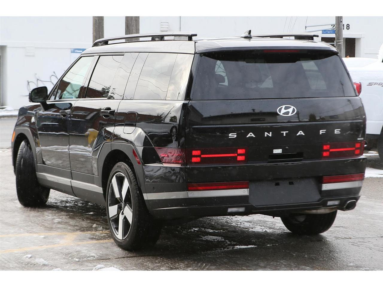 2024 Hyundai Santa Fe Limited AWD Photo4