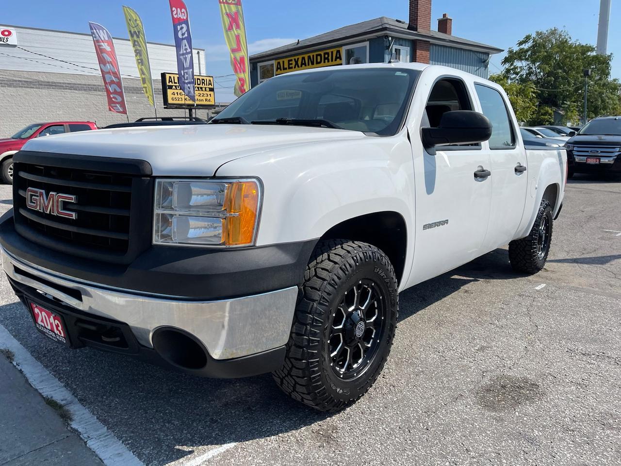 2013 GMC Sierra 1500 Crew Cab 4WD Photo5