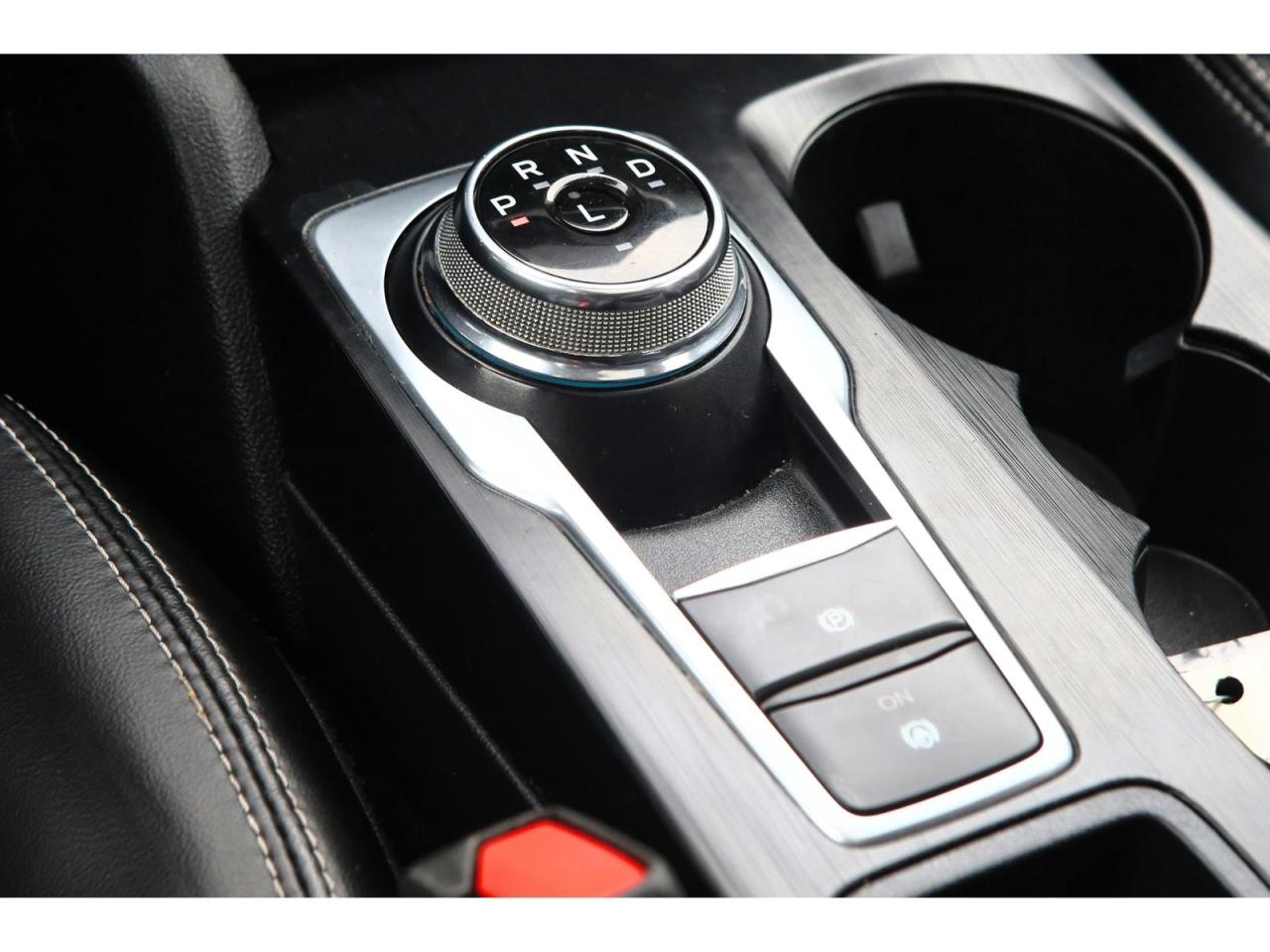 2023 Ford Escape Platinum AWD | Panoramic Roof | Navigation | Leather Seats Photo