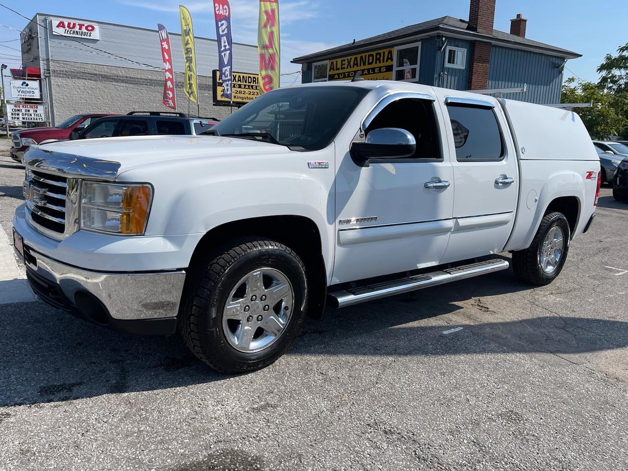 2012 GMC Sierra 1500 SLE Crew Cab 4WD Photo2