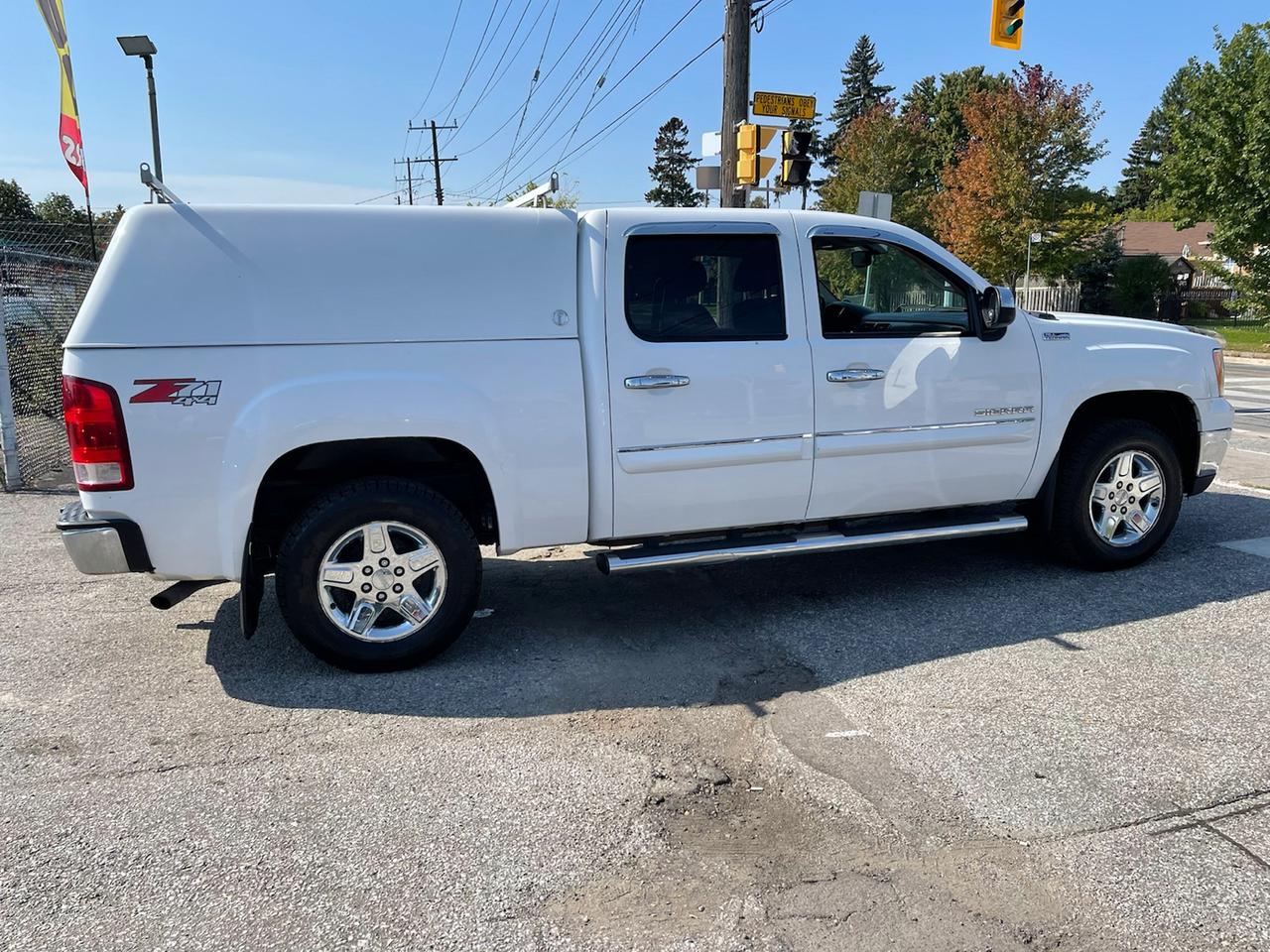 2012 GMC Sierra 1500 SLE Crew Cab 4WD Photo