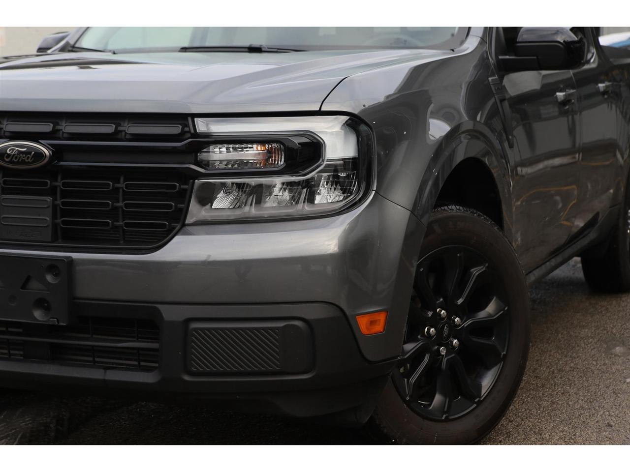 2024 Ford Maverick Lariat AWD | Black Appearance Package | Moonroof | 8'' Touchscreen Photo