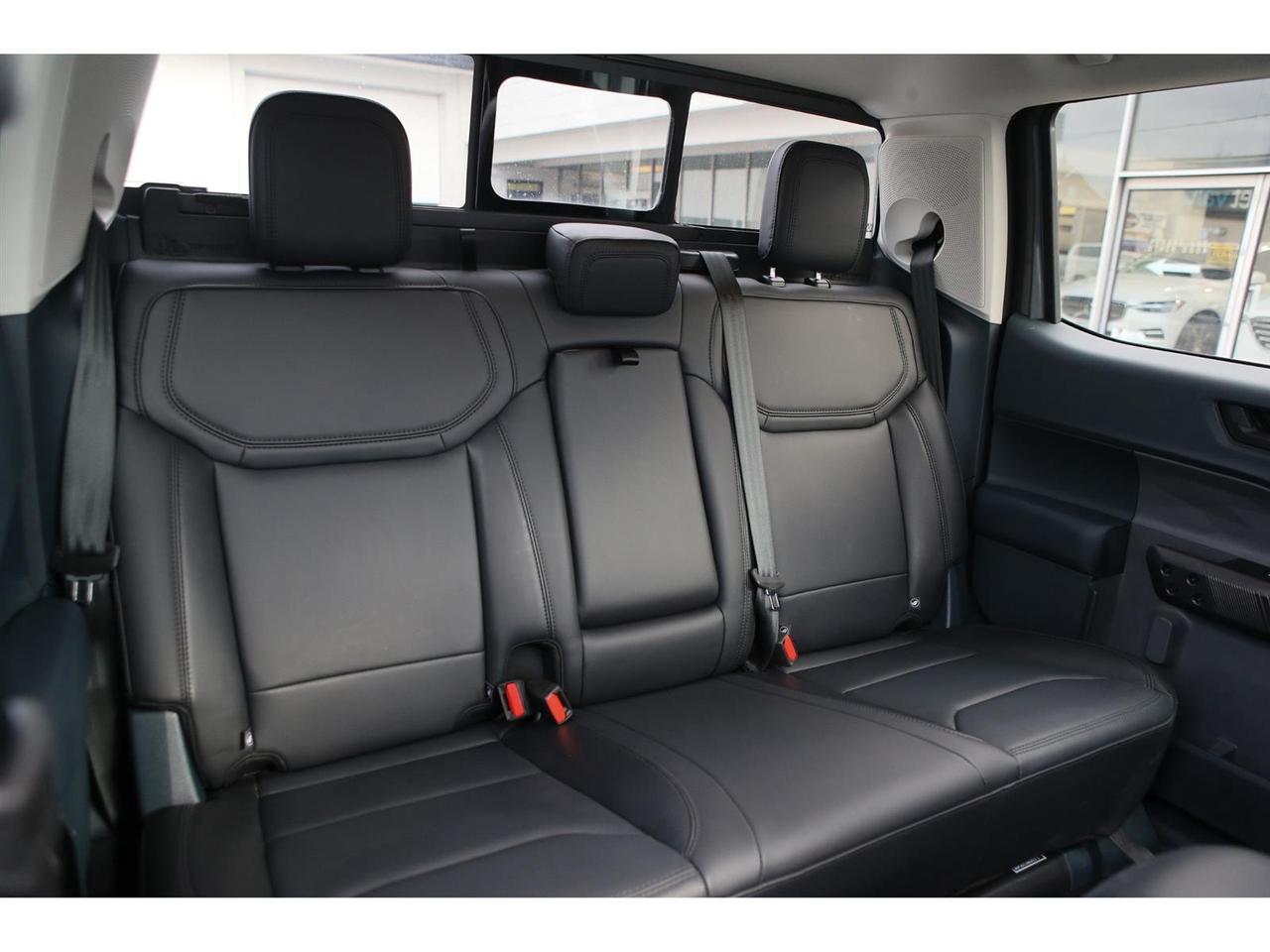 2024 Ford Maverick Lariat AWD | Black Appearance Package | Moonroof | 8'' Touchscreen Photo