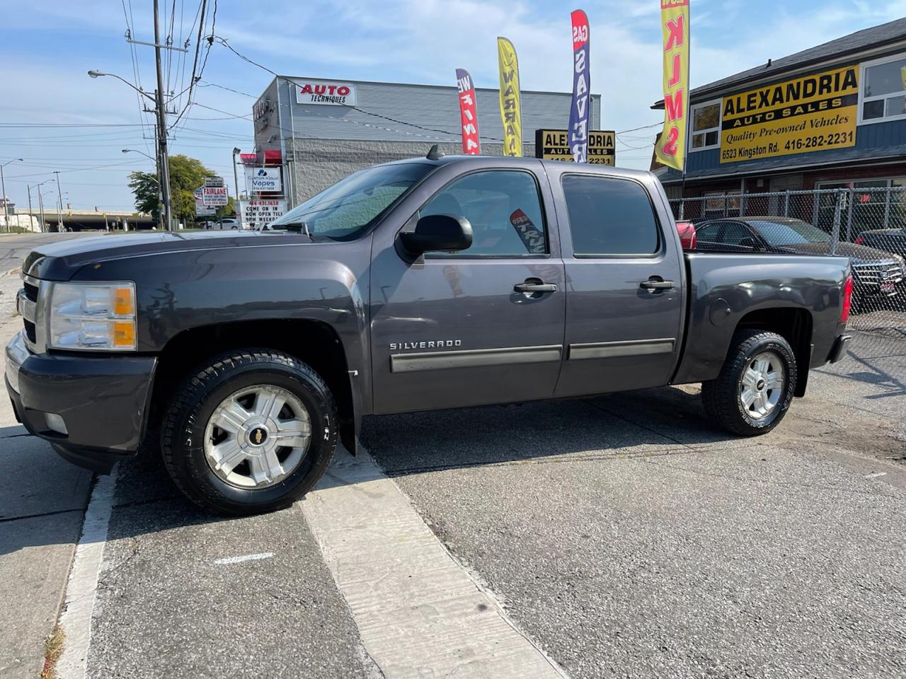 2010 Chevrolet Silverado 1500 LT1 Crew Cab 4WD Photo2