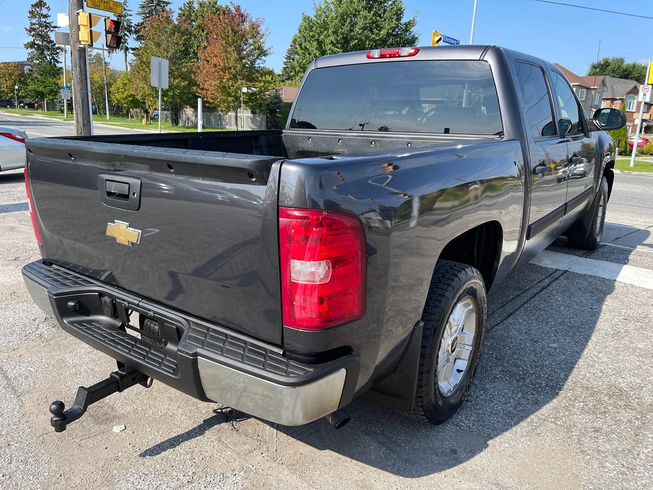 2010 Chevrolet Silverado 1500 LT1 Crew Cab 4WD Photo