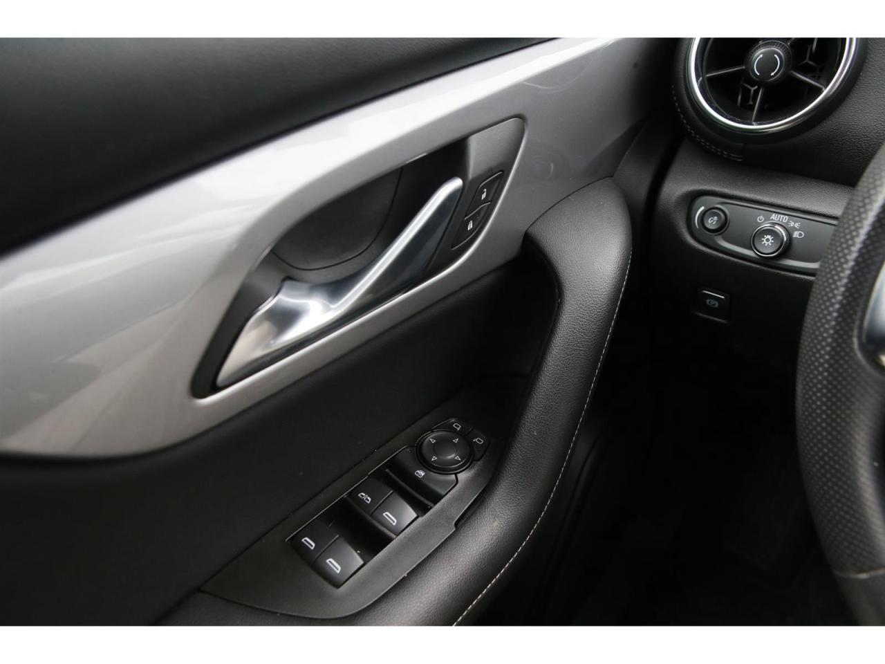 2024 Chevrolet Blazer 2LT AWD Photo