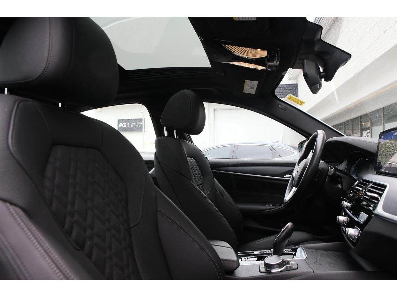 2023 BMW 530xi 530xe Plug-In-Hybrid Photo