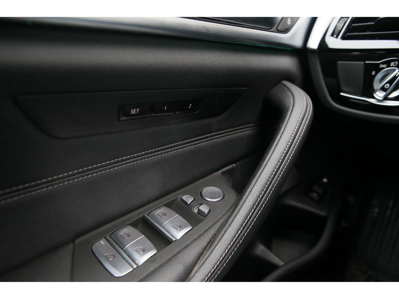 2023 BMW 530xi 530xe Plug-In-Hybrid Photo