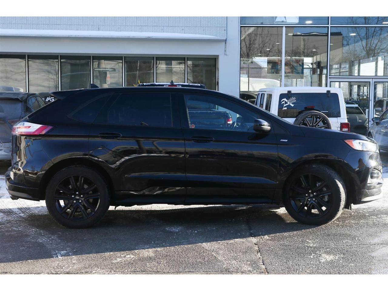 2021 Ford Edge ST Line AWD Photo