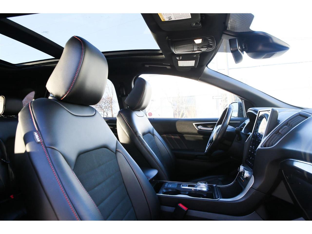2021 Ford Edge ST Line AWD Photo