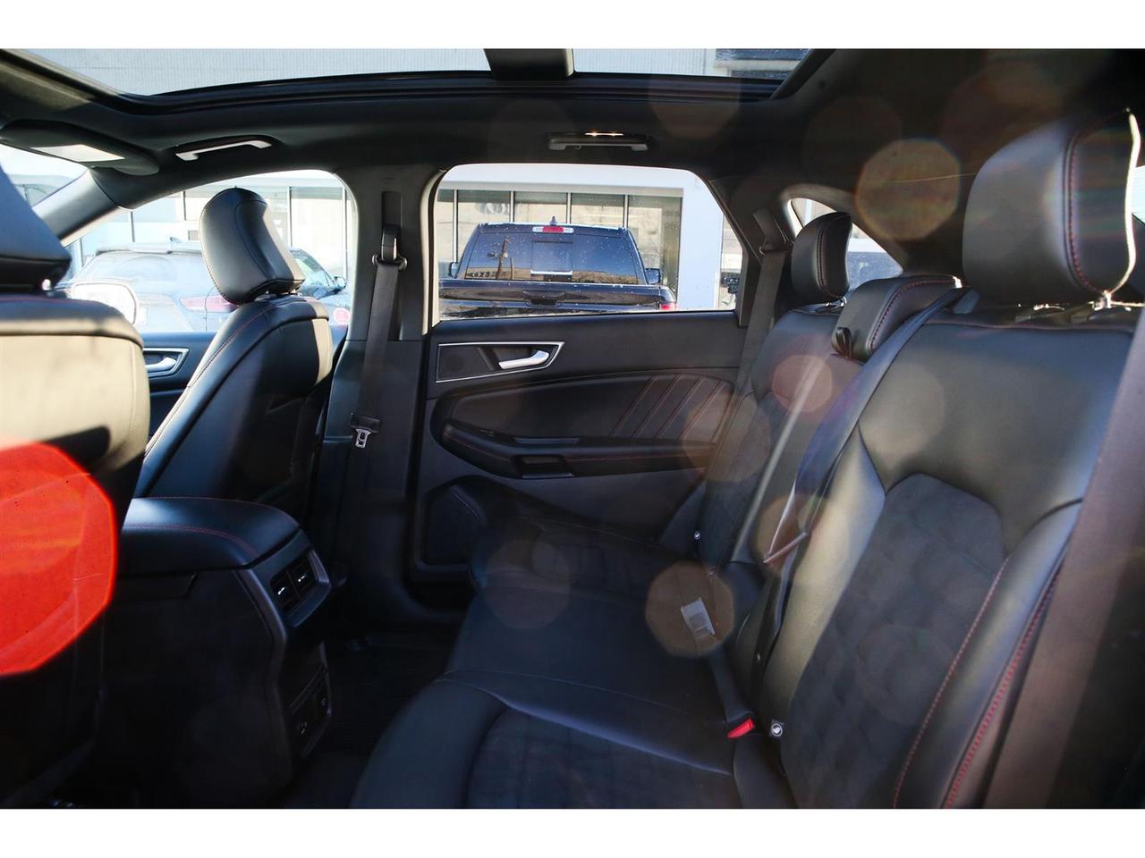 2021 Ford Edge ST Line AWD Photo