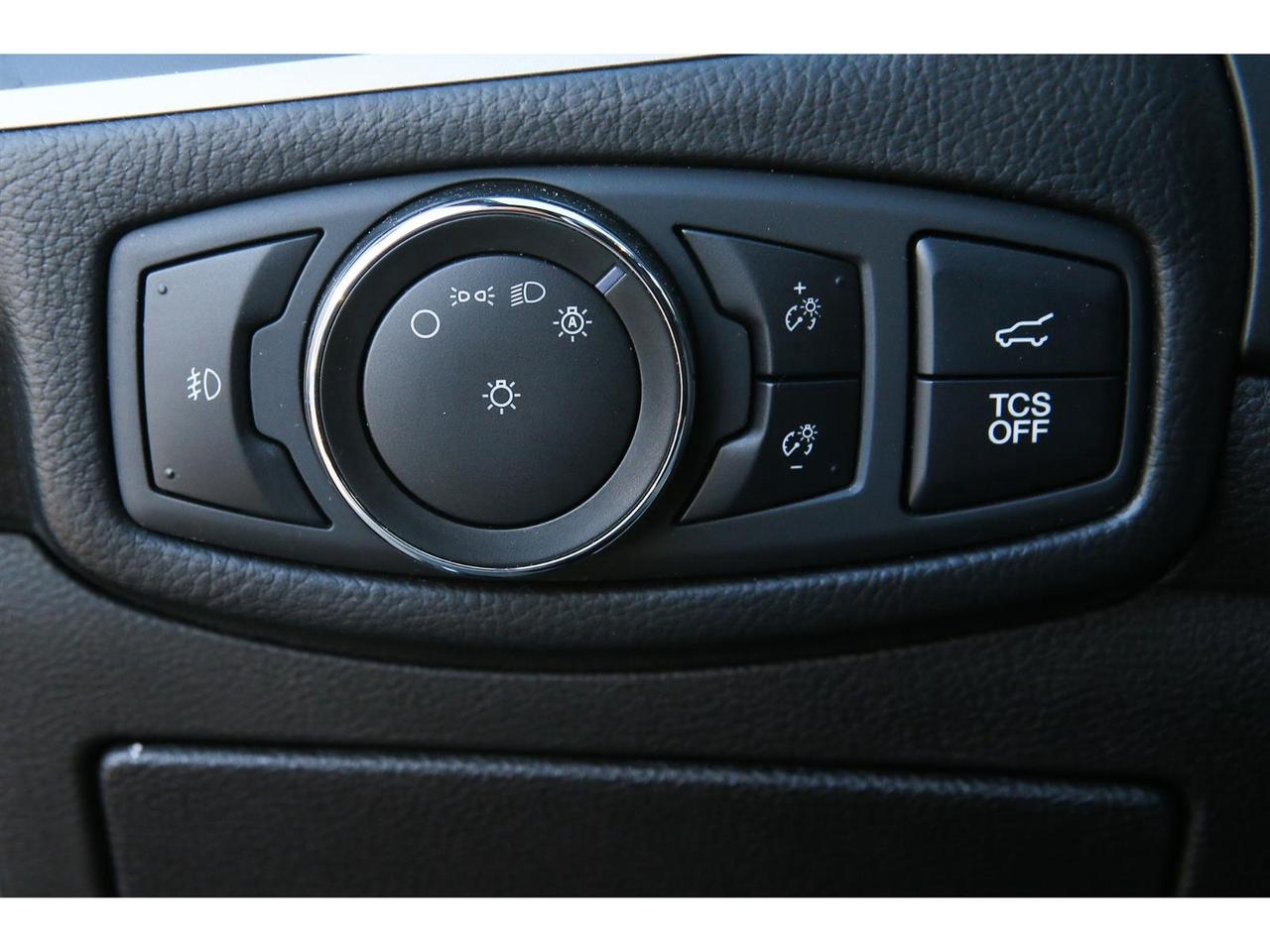 2021 Ford Edge ST Line AWD Photo