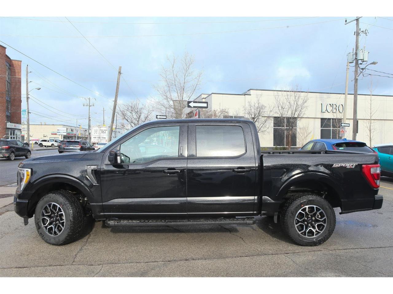 2023 Ford F-150 Lariat SuperCrew 4X4 | Trailer Tow | Power Tail Gate | 360 Camera Photo3