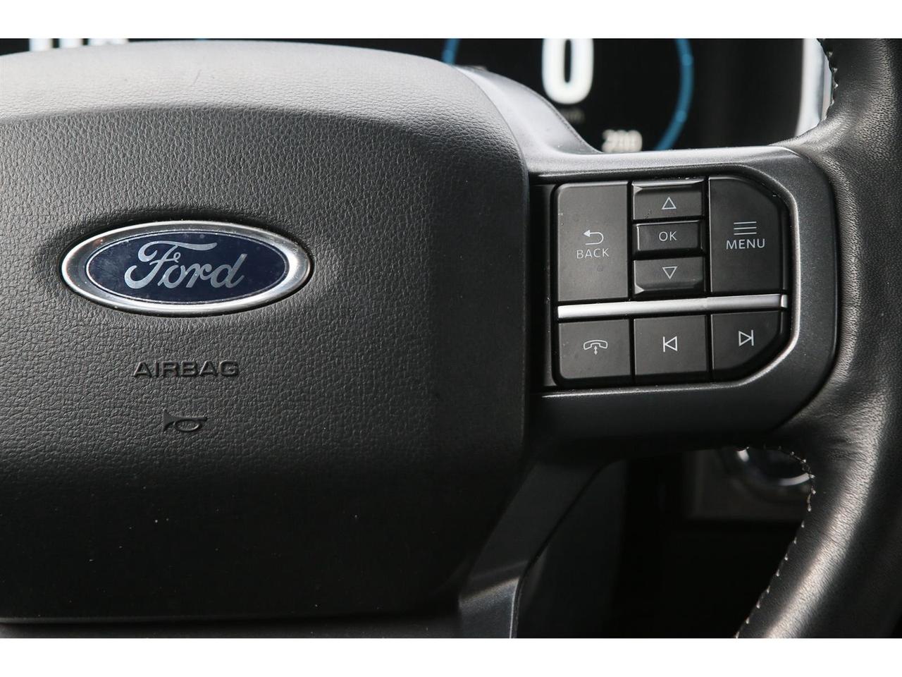2023 Ford F-150 Lariat SuperCrew 4X4 | Trailer Tow | Power Tail Gate | 360 Camera Photo