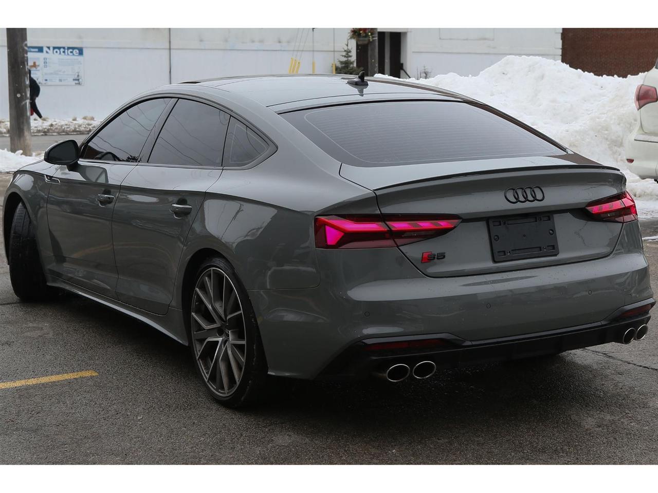 2022 Audi S5 Progressive Sportback | Quattro | V6 Photo4