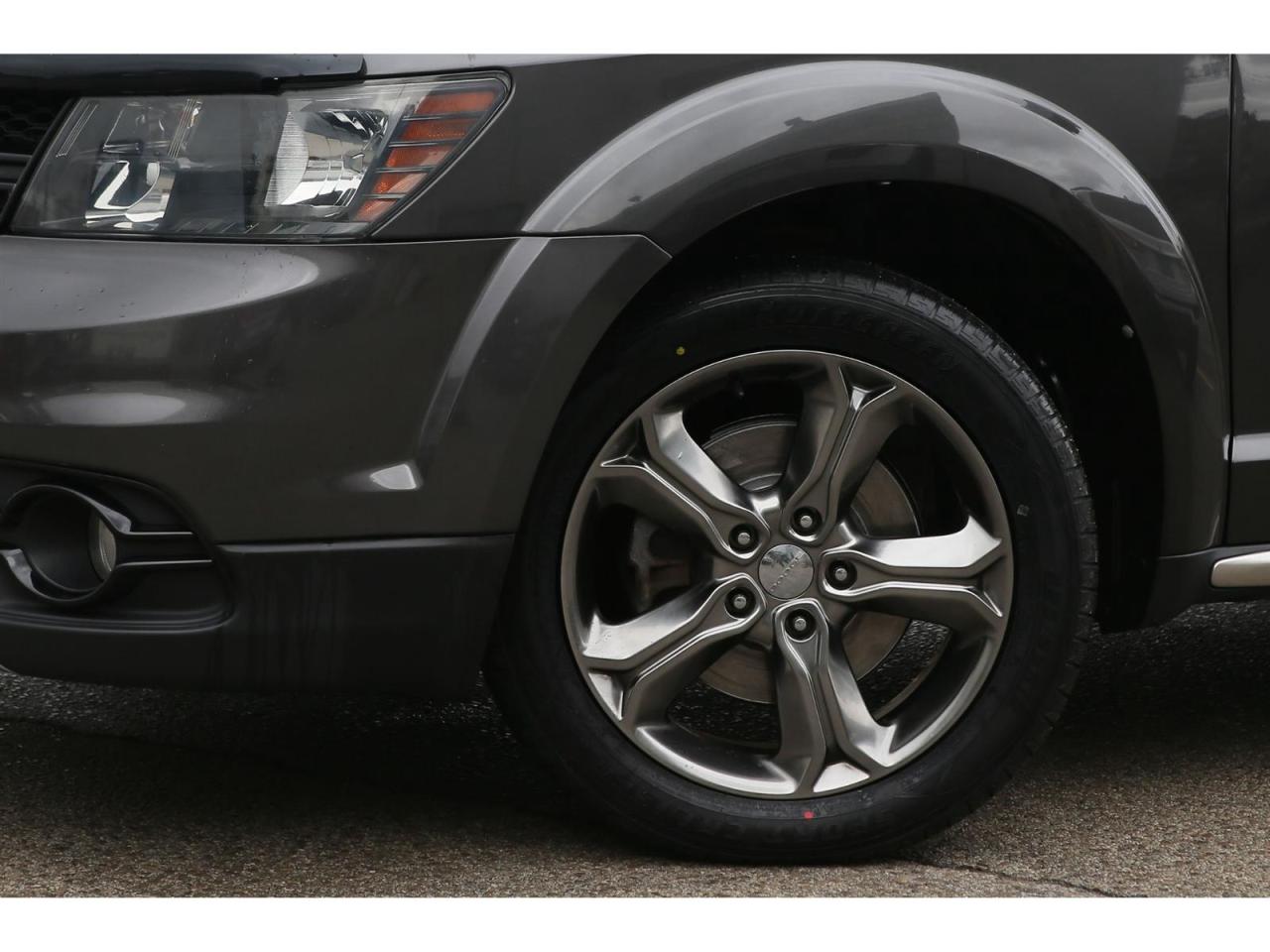 2017 Dodge Journey Crossroad Plus AWD | 7 Passenger | Rear DVD | Navigation | Leather Seats Photo