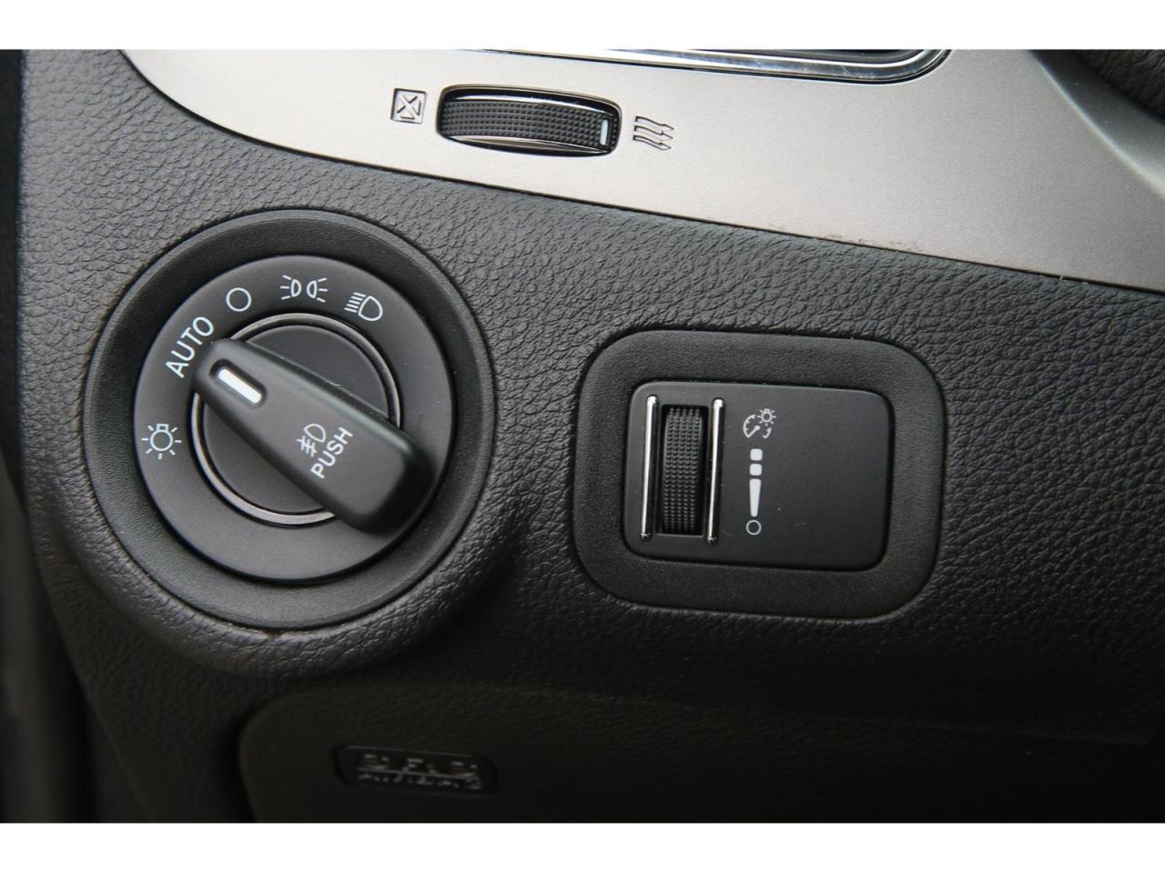 2017 Dodge Journey Crossroad Plus AWD | 7 Passenger | Rear DVD | Navigation | Leather Seats Photo