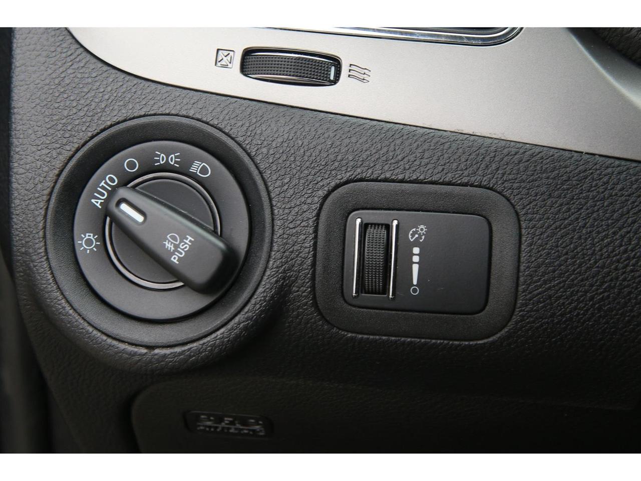 2017 Dodge Journey Crossroad Plus AWD | 7 Passenger | Rear DVD | Navigation | Leather Seats Photo