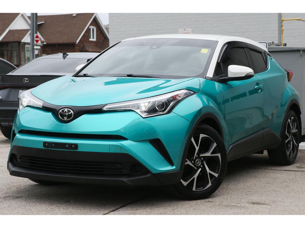 2018 Toyota C-HR XLE Premium Photo2