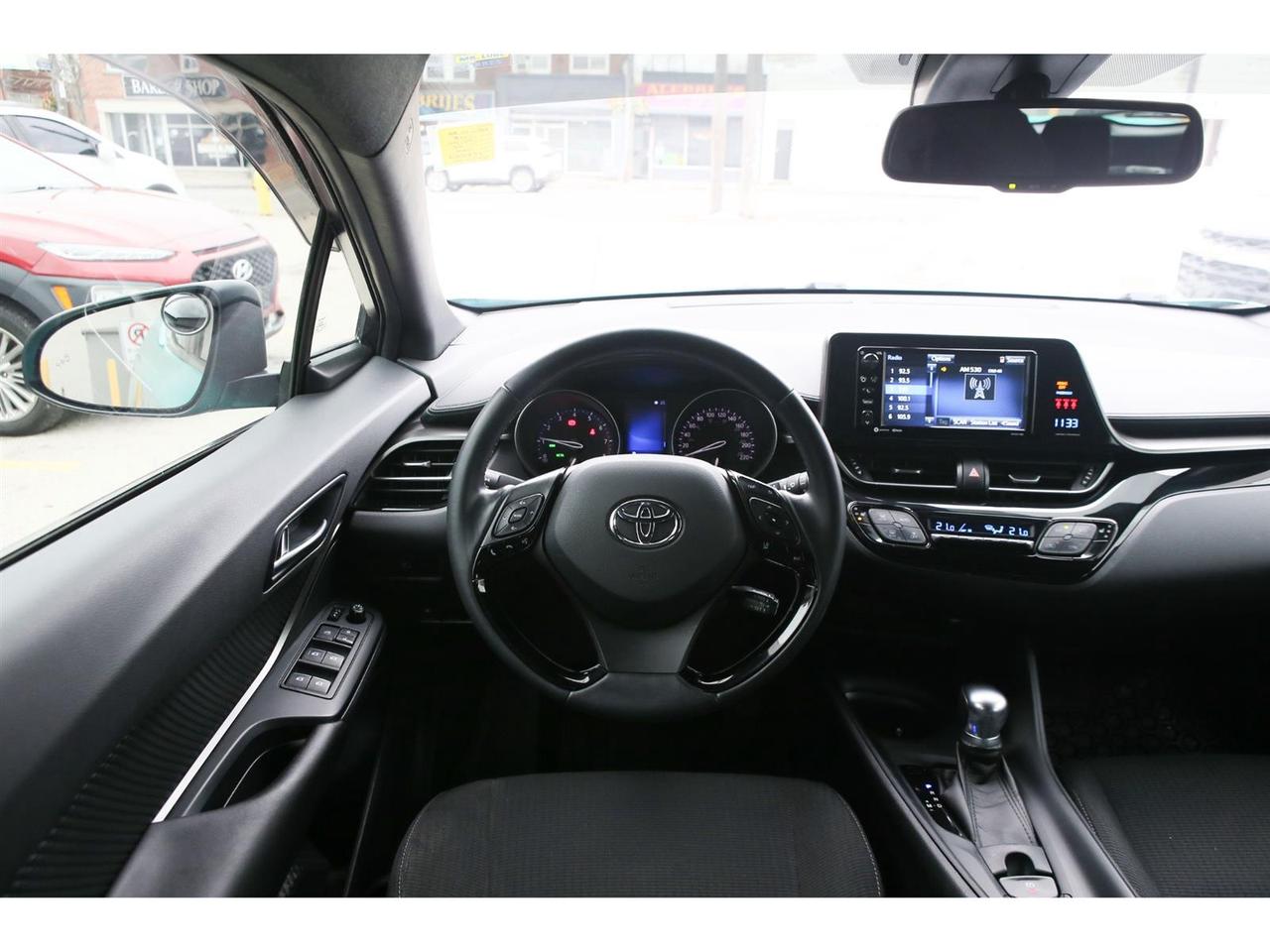 2018 Toyota C-HR XLE Premium Photo