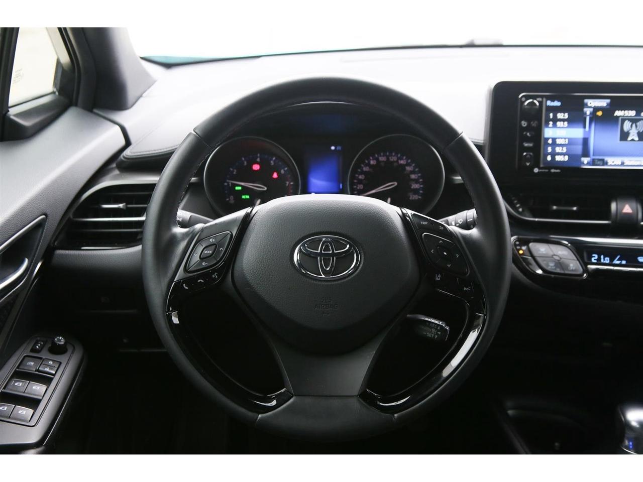 2018 Toyota C-HR XLE Premium Photo