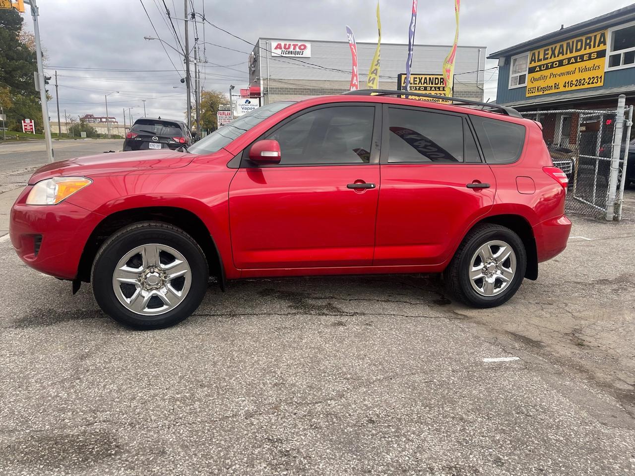 2011 Toyota RAV4 Base I4 4WD Photo