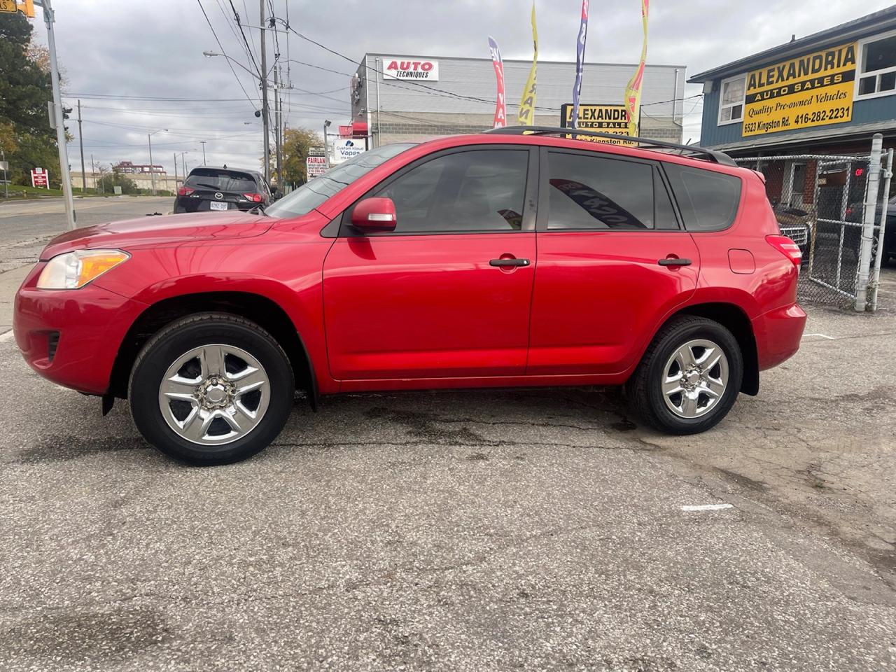 2011 Toyota RAV4 Base I4 4WD Photo2
