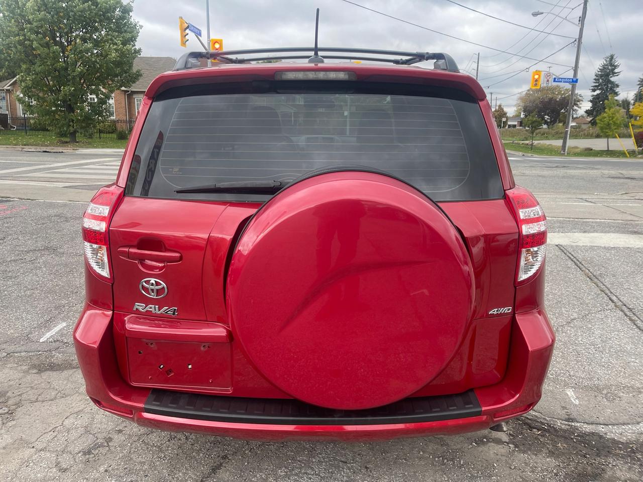 2011 Toyota RAV4 Base I4 4WD Photo