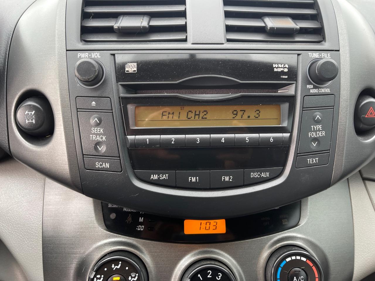 2011 Toyota RAV4 Base I4 4WD Photo