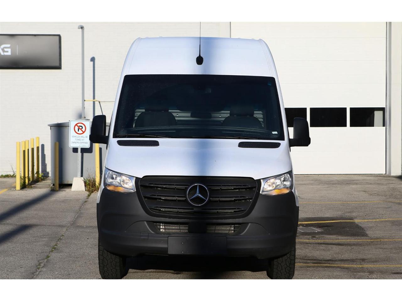 2024 Mercedes-Benz Sprinter 2500 170-in. WB High Roof Photo2