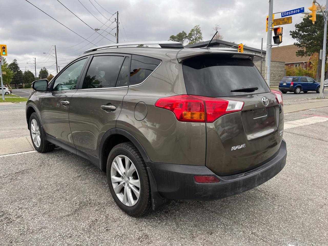 2013 Toyota RAV4 LIMITED AWD Photo