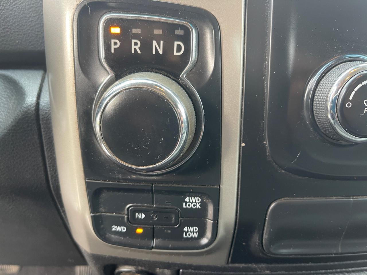 2014 RAM 1500 SLT QUAD CAB 4WD Photo