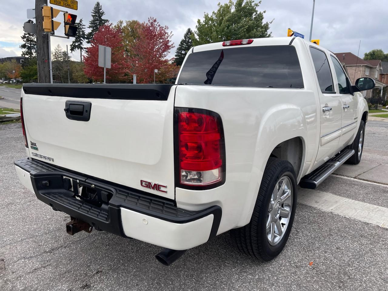 2011 GMC Sierra 1500 Denali Crew Cab 4WD Photo