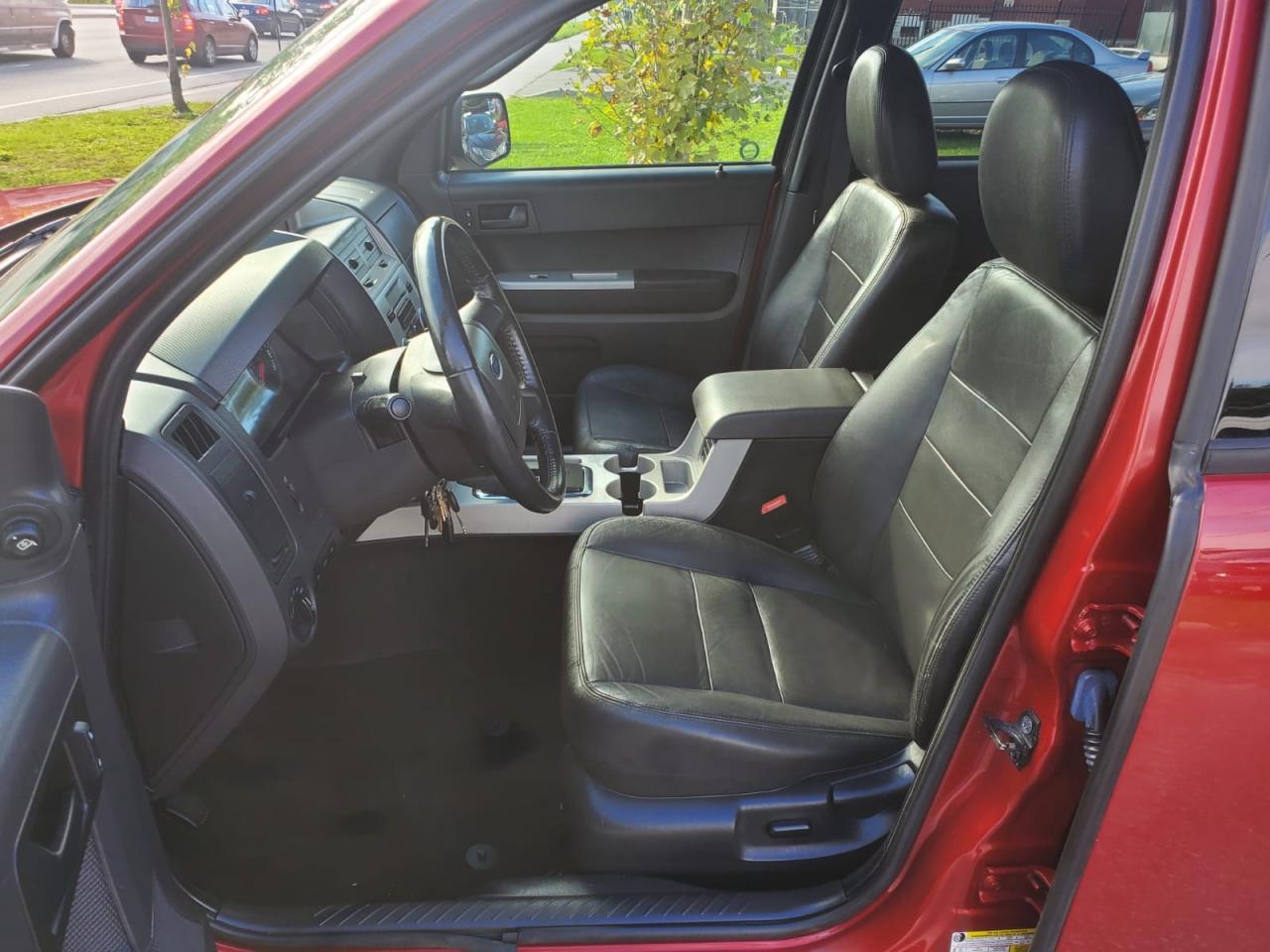 2011 Ford Escape XLT FWD Photo