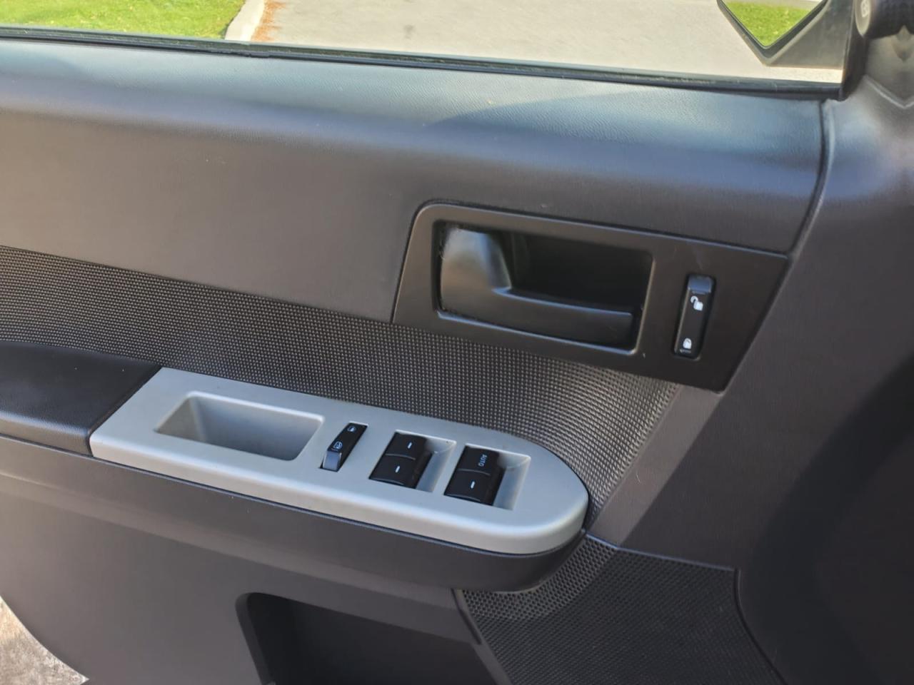 2011 Ford Escape XLT FWD Photo