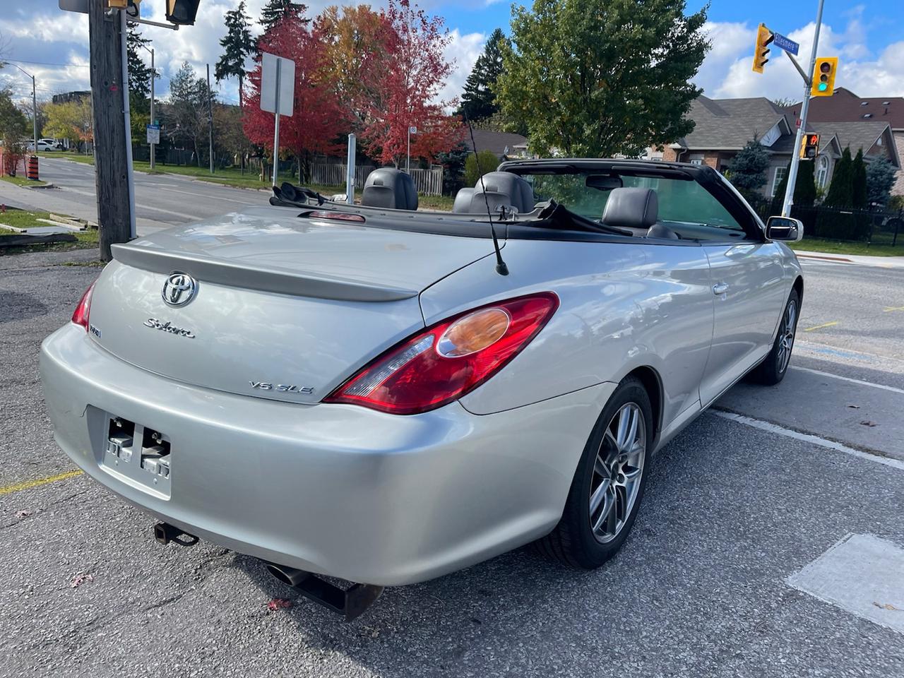 2004 Toyota Solara SLE  Convertible Photo