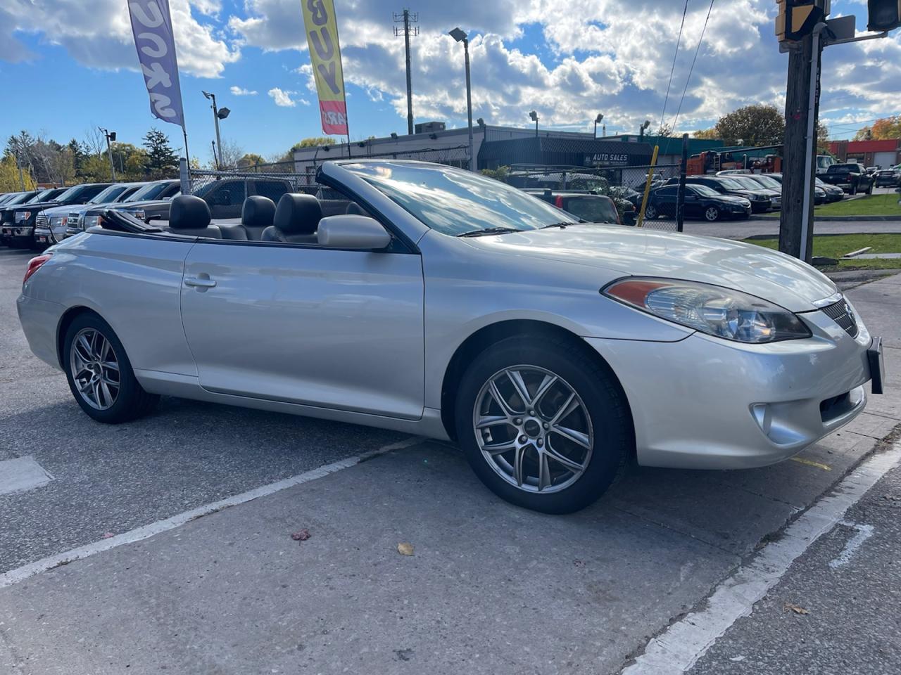 2004 Toyota Solara SLE  Convertible Photo